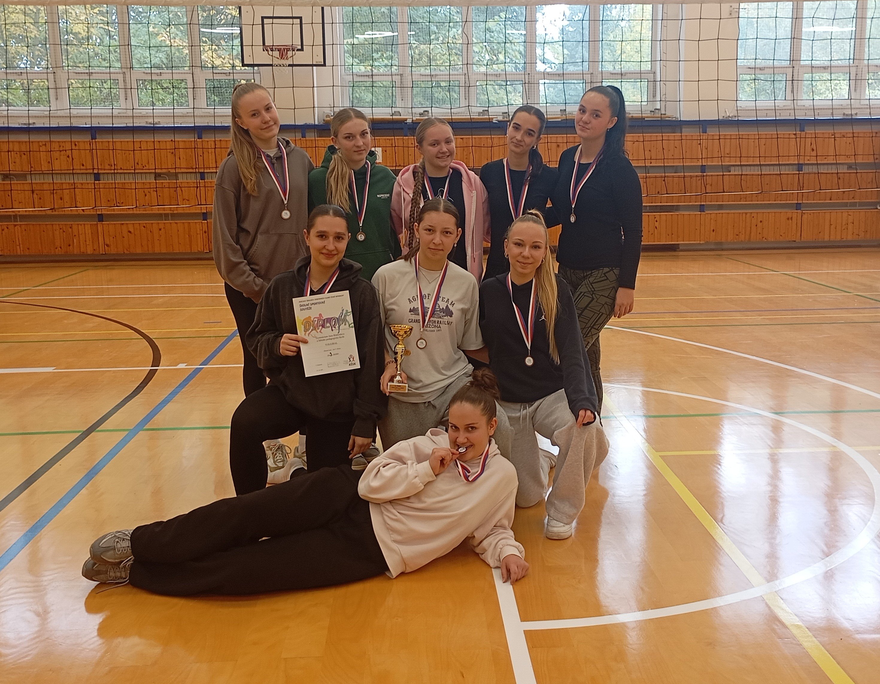 3. místo z Okresního kola volejbalu dívek