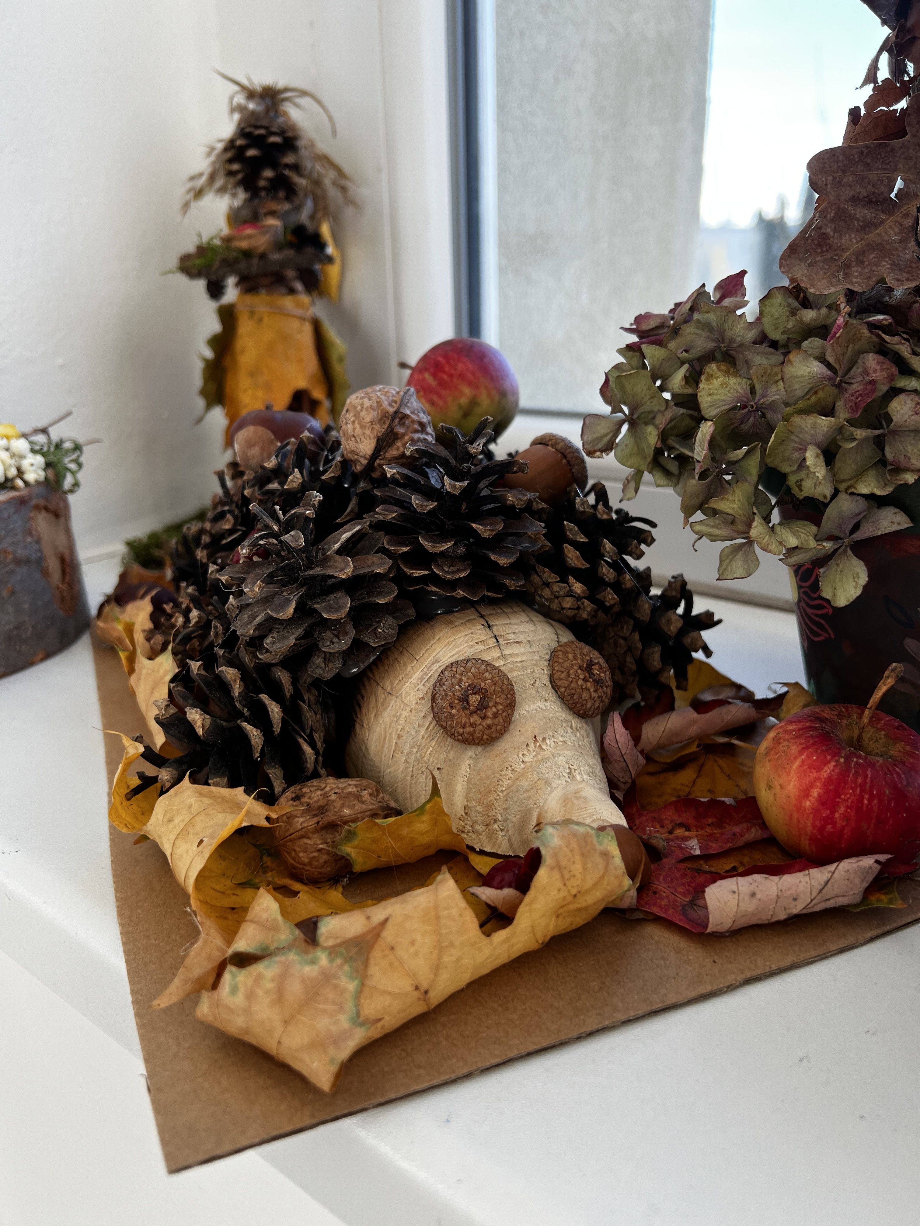 Radostný mumraj za okny Radostný mumraj za okny